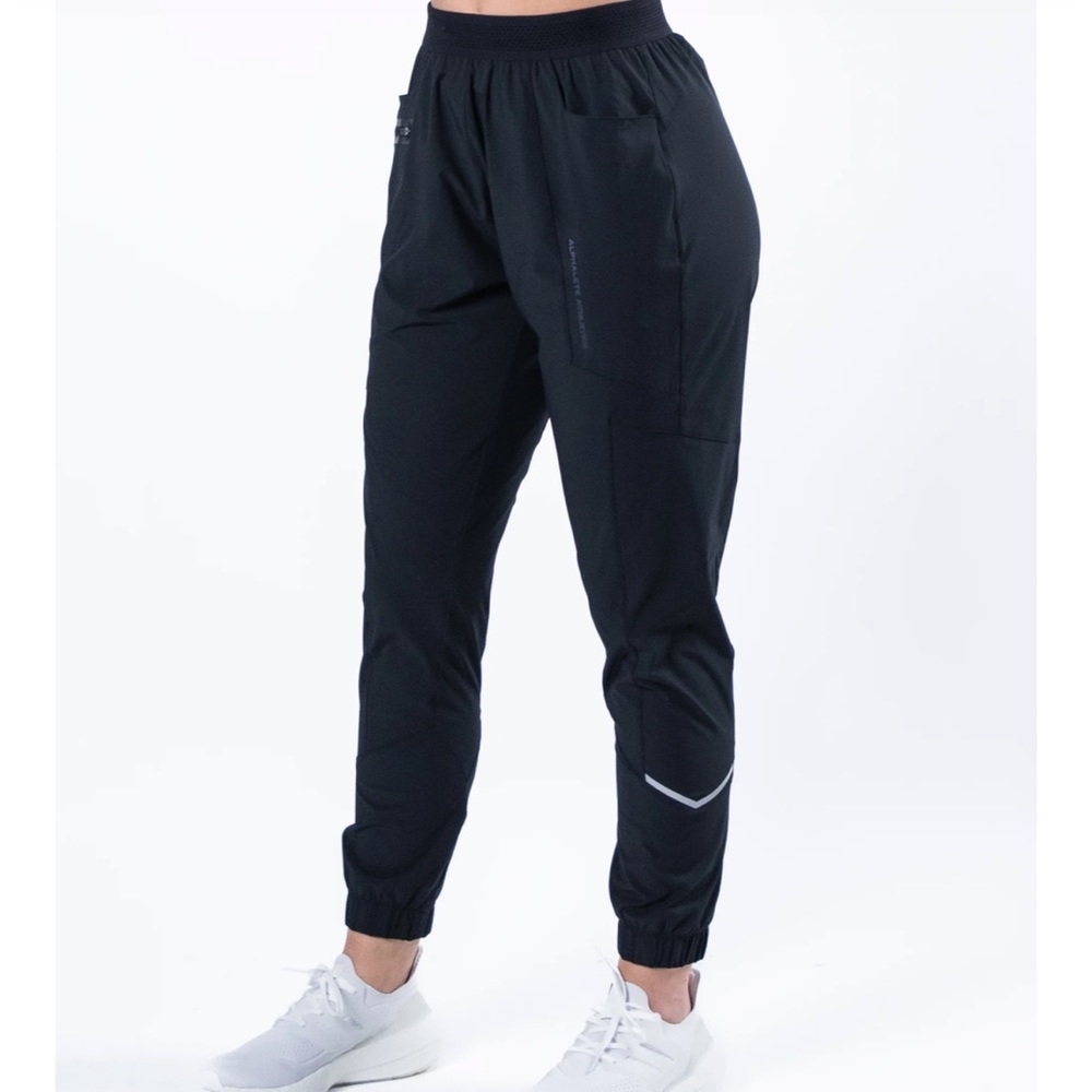 Alphalete studio joggers
